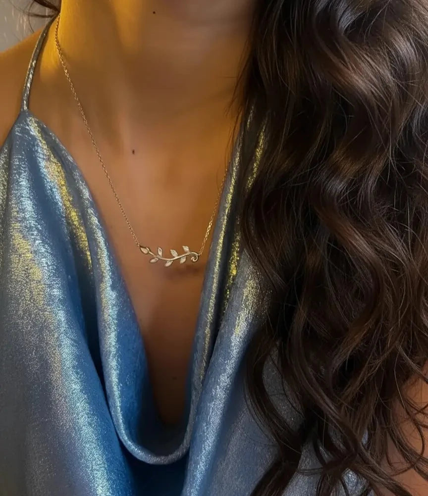 Daphne Beyaz Opal Kolye